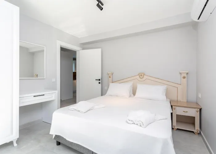 Exclusive Paradise 1 *